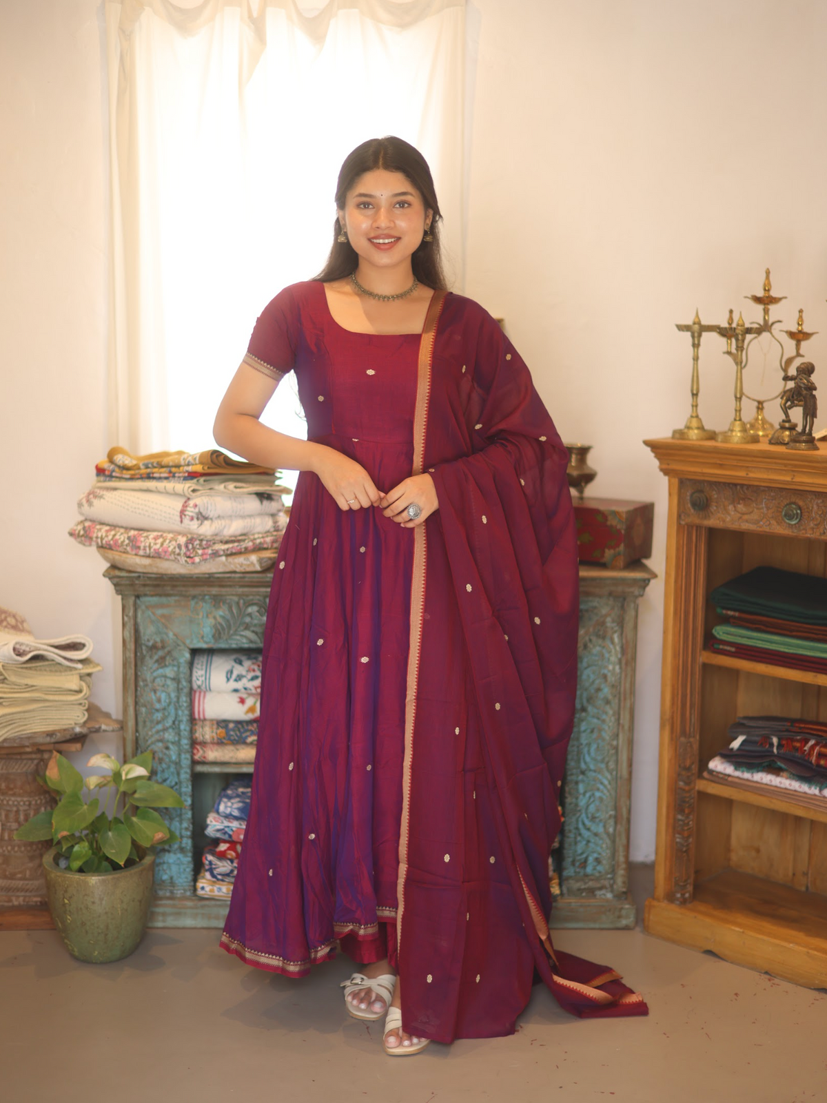 Vedha – Wine Narayanpet Handloom Anarkali Suit