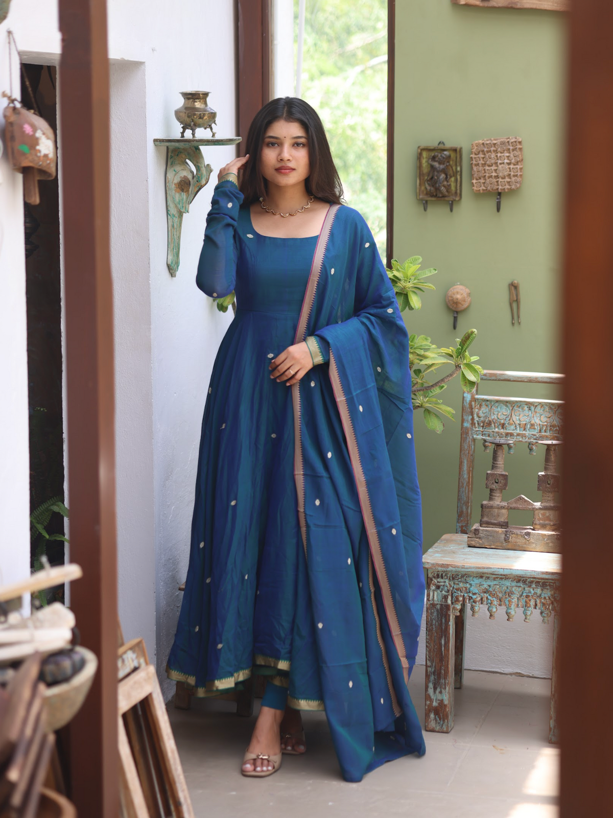 Vedha – Peacock Blue Narayanpet Handloom Anarkali Suit