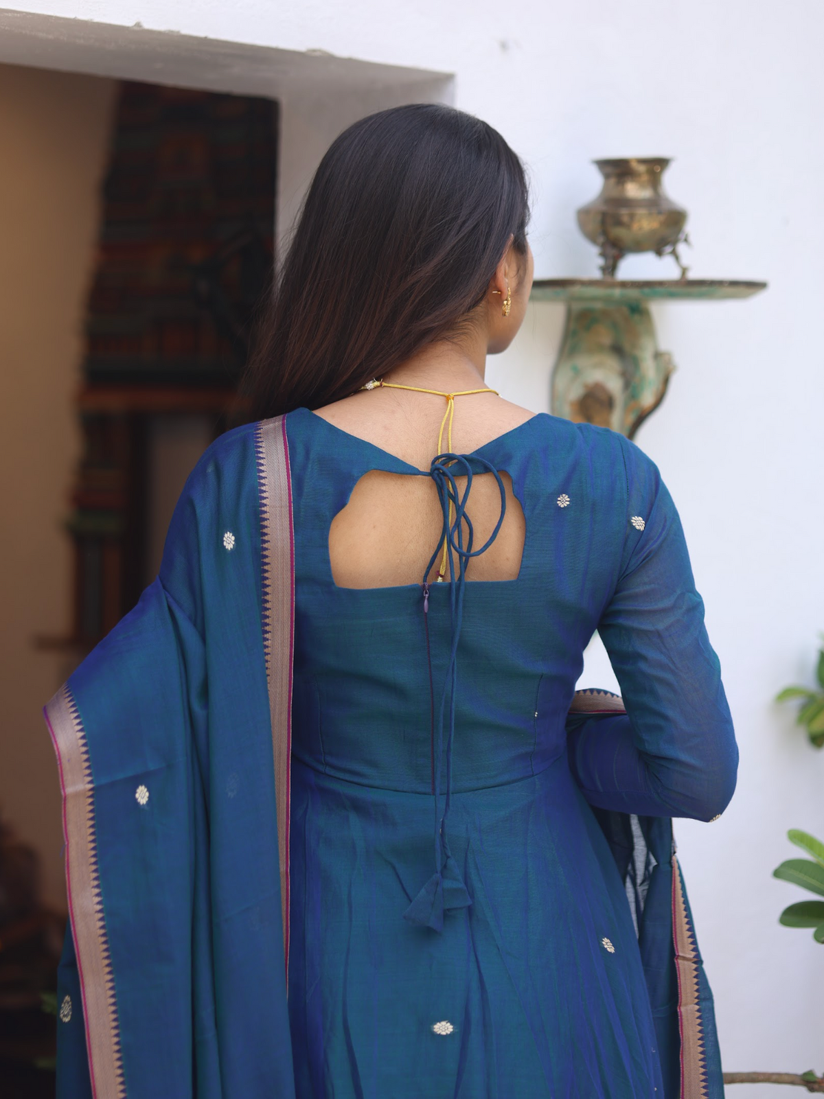 Vedha – Peacock Blue Narayanpet Handloom Anarkali Suit