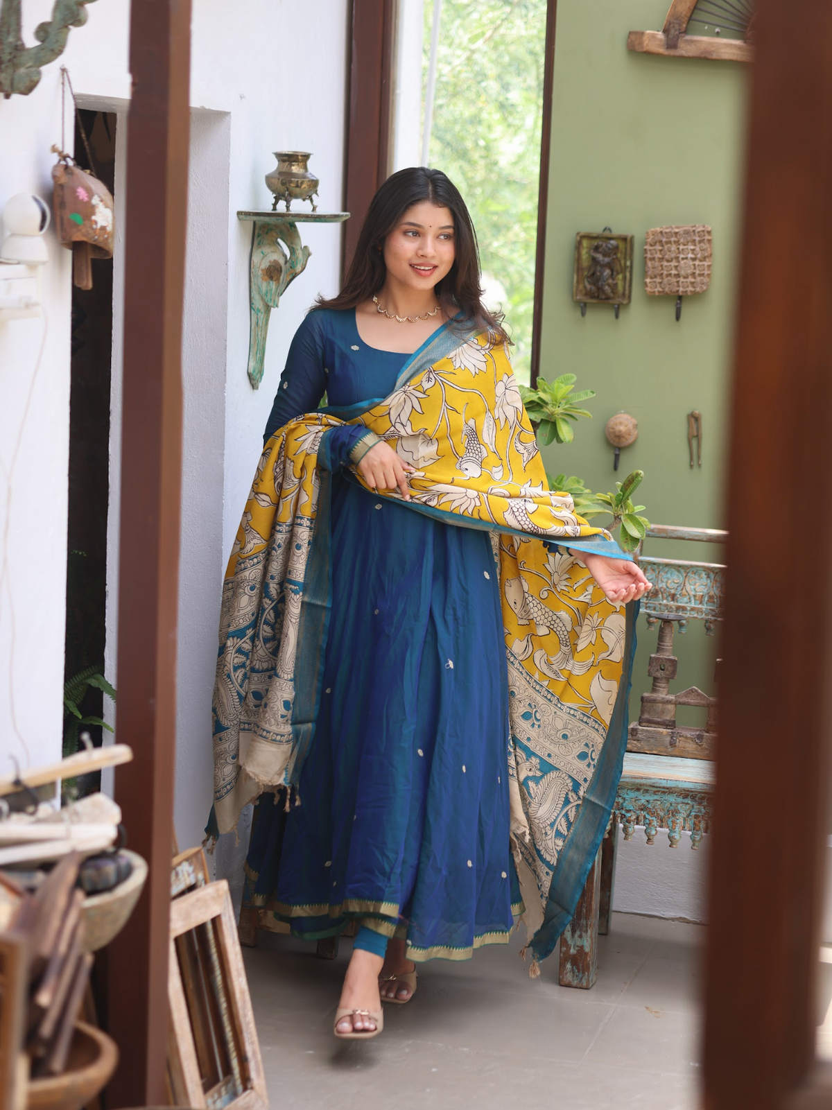 Vedha – Peacock Blue Narayanpet Kalamkari Anarkali Suit
