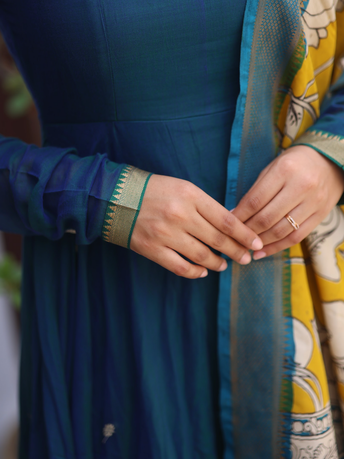 Vedha – Peacock Blue Narayanpet Kalamkari Anarkali Suit