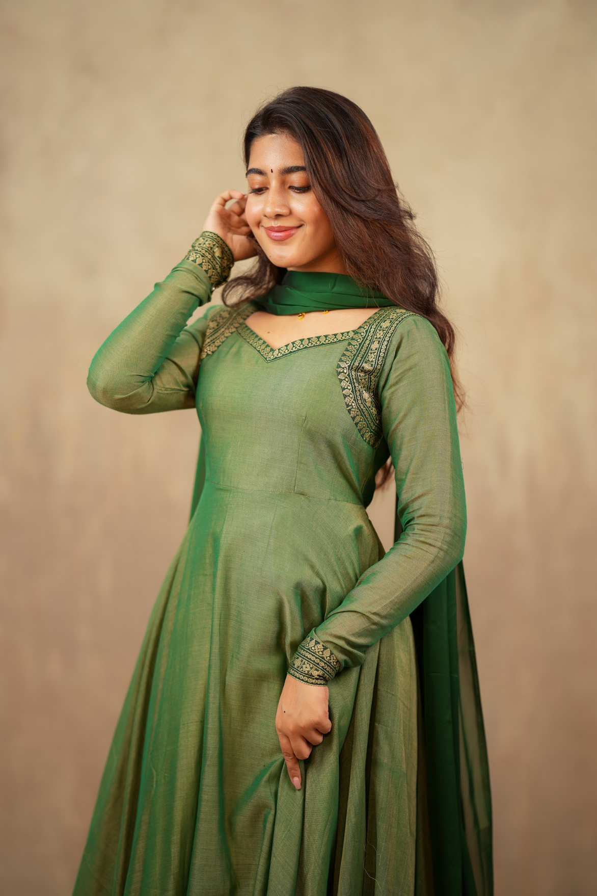 Rukmini – Green Narayanpet Handloom Anarkali Suit