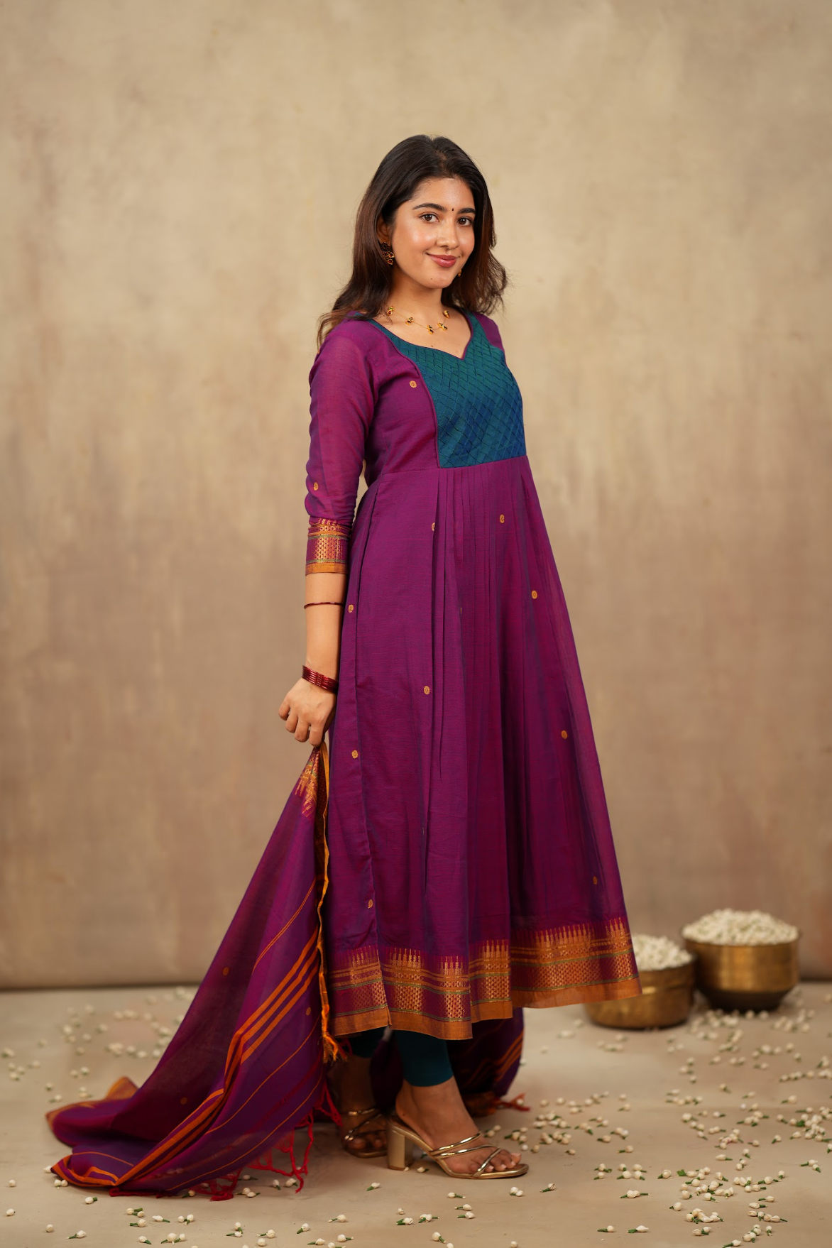Arti Karam – Narayanpet Anarkali with Magenta Dupatta