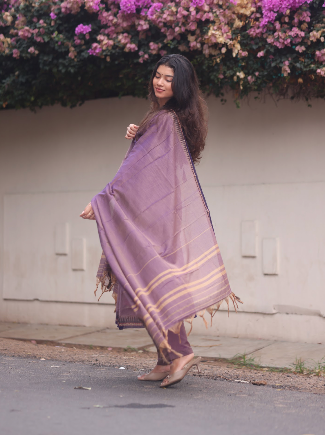Vedha Akila – Lilac Narayanpet Handloom A-Line Suit Set
