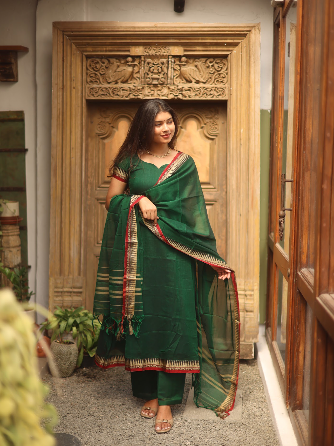 Vedha Akila – Green Narayanpet Handloom A-Line Suit Set