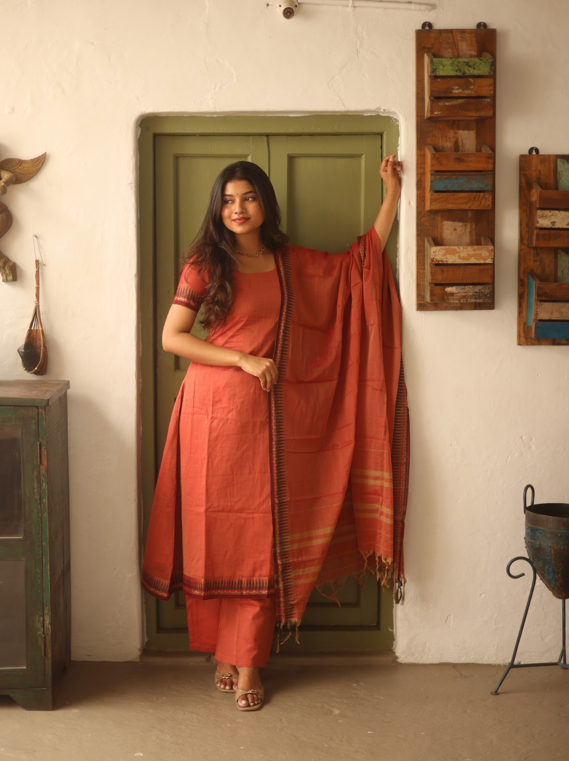 Vedha Akila – Coral Narayanpet Handloom A-Line Suit Set
