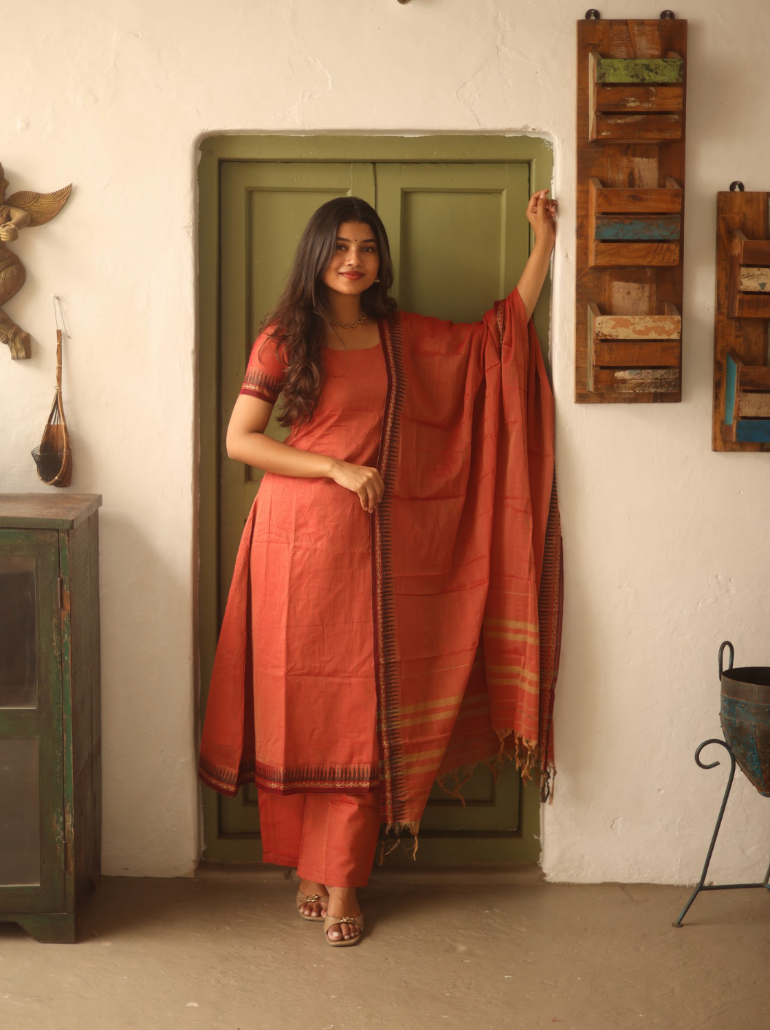 Vedha Akila – Coral Narayanpet Handloom A-Line Suit Set