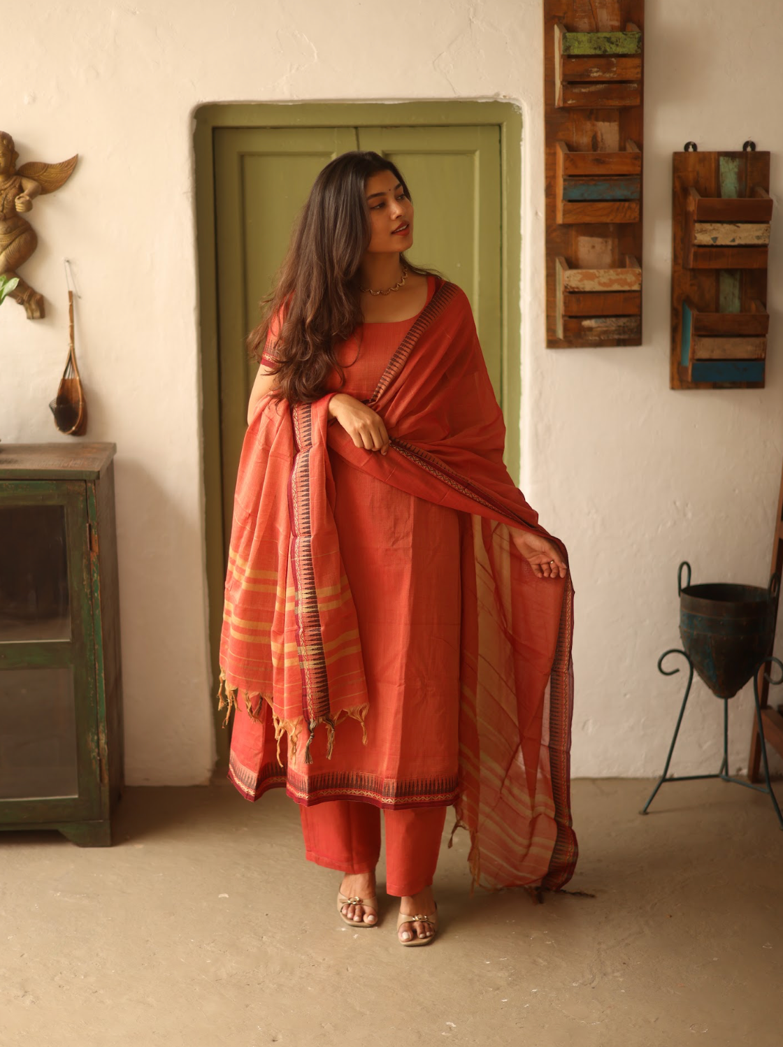 Vedha Akila – Coral Narayanpet Handloom A-Line Suit Set