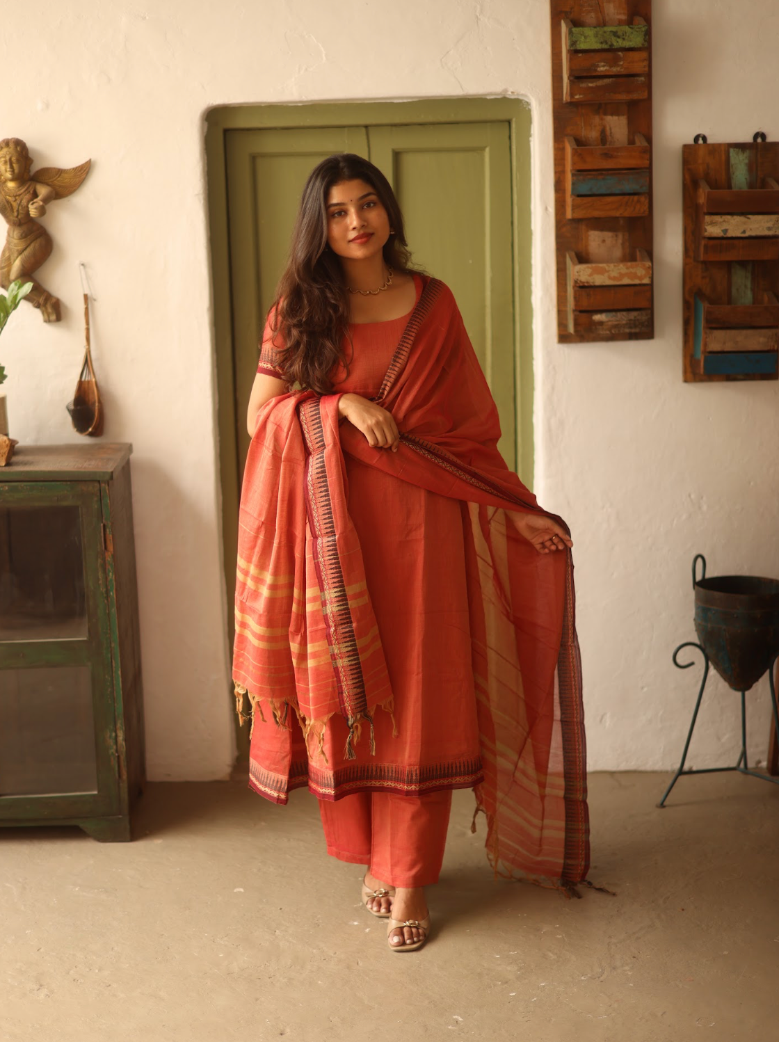 Vedha Akila – Coral Narayanpet Handloom A-Line Suit Set