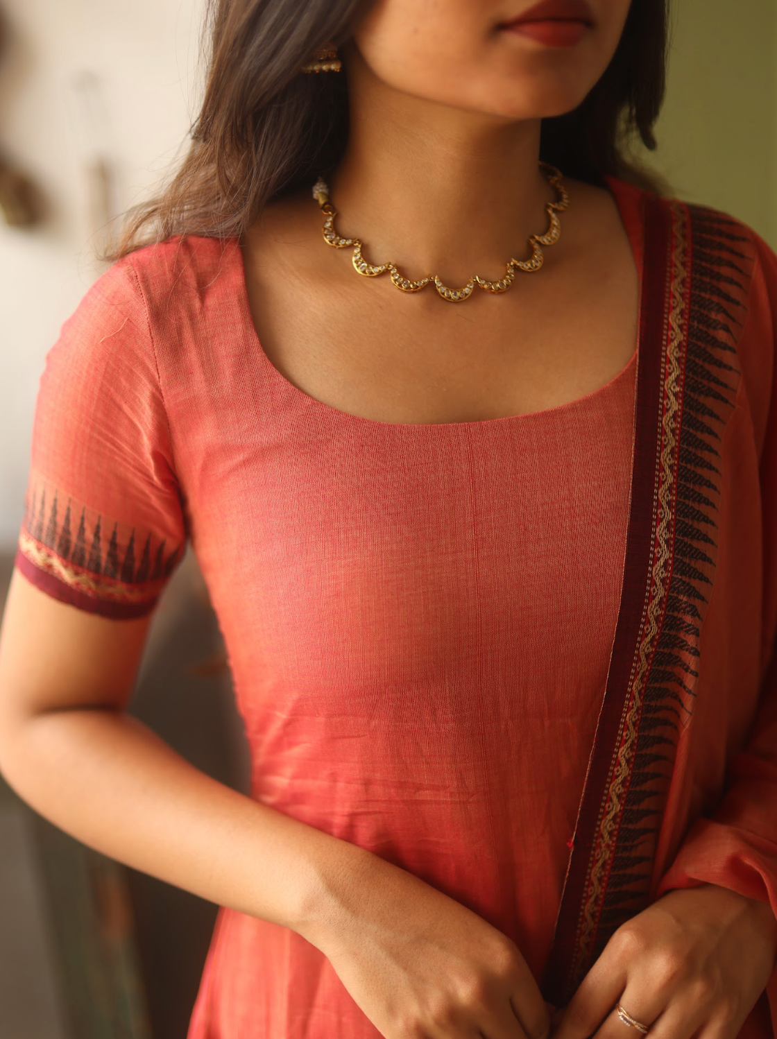 Vedha Akila – Coral Narayanpet Handloom A-Line Suit Set
