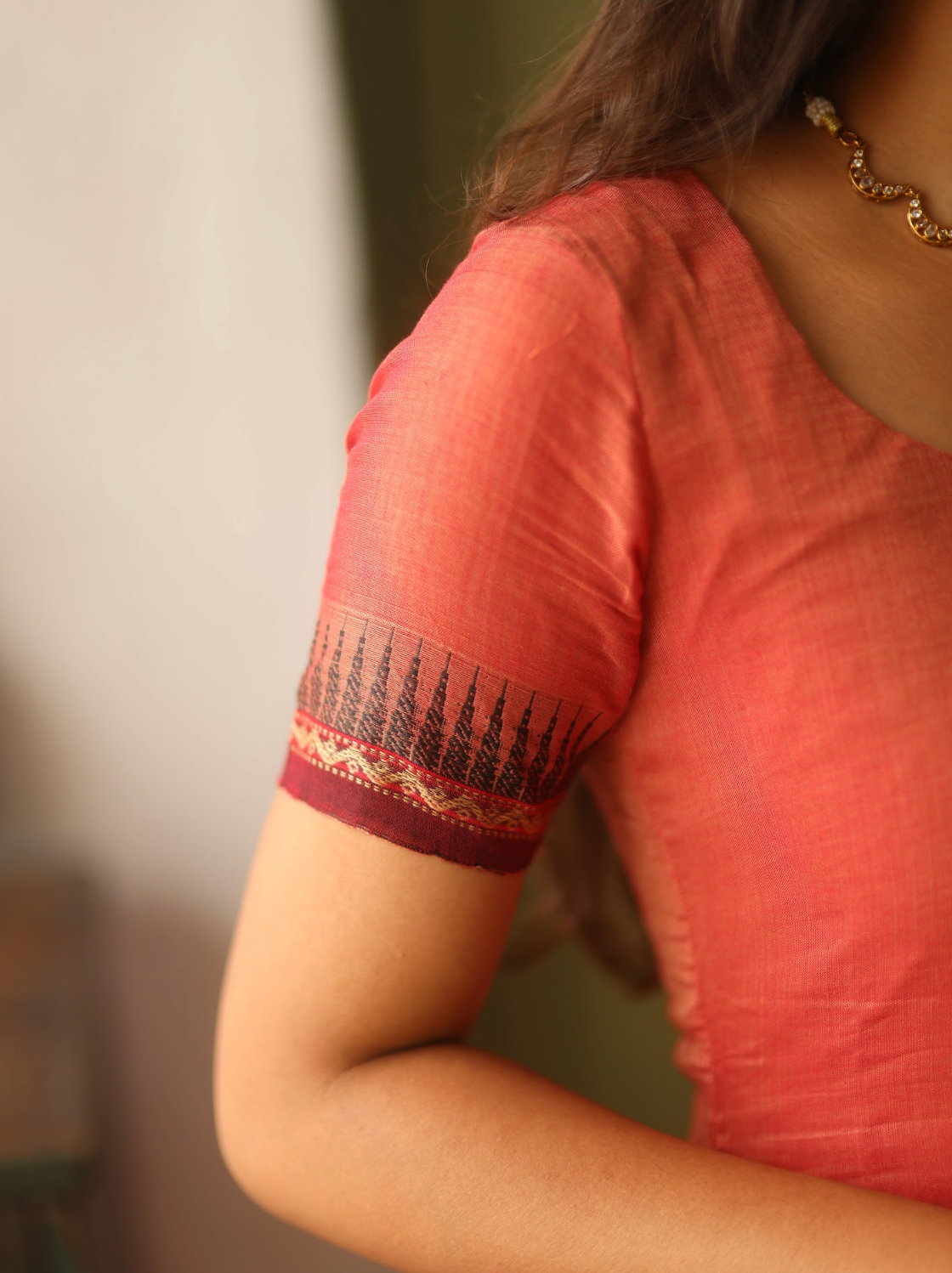 Vedha Akila – Coral Narayanpet Handloom A-Line Suit Set