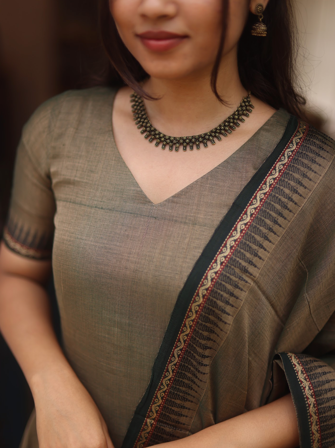 Vedha Akila – Grey Narayanpet Handloom A-Line Suit Set