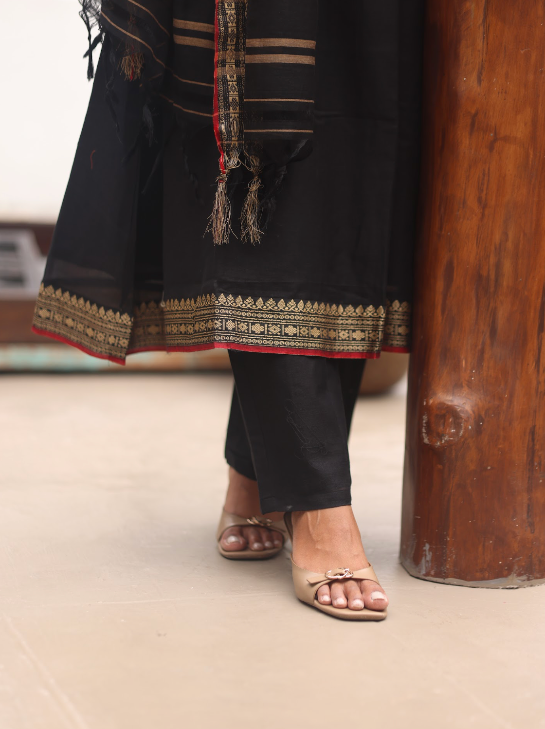 Vedha – Black Narayanpet Handloom A-Line Suit Set