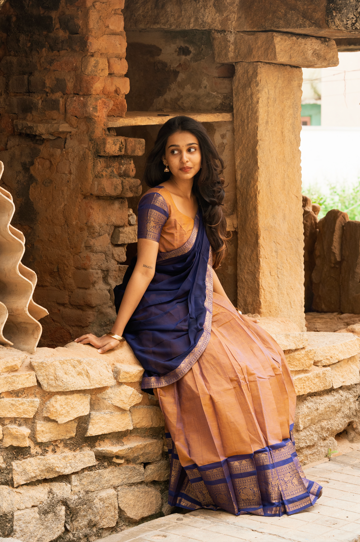 Rustic wood-Chettinad paavadai dhavani set