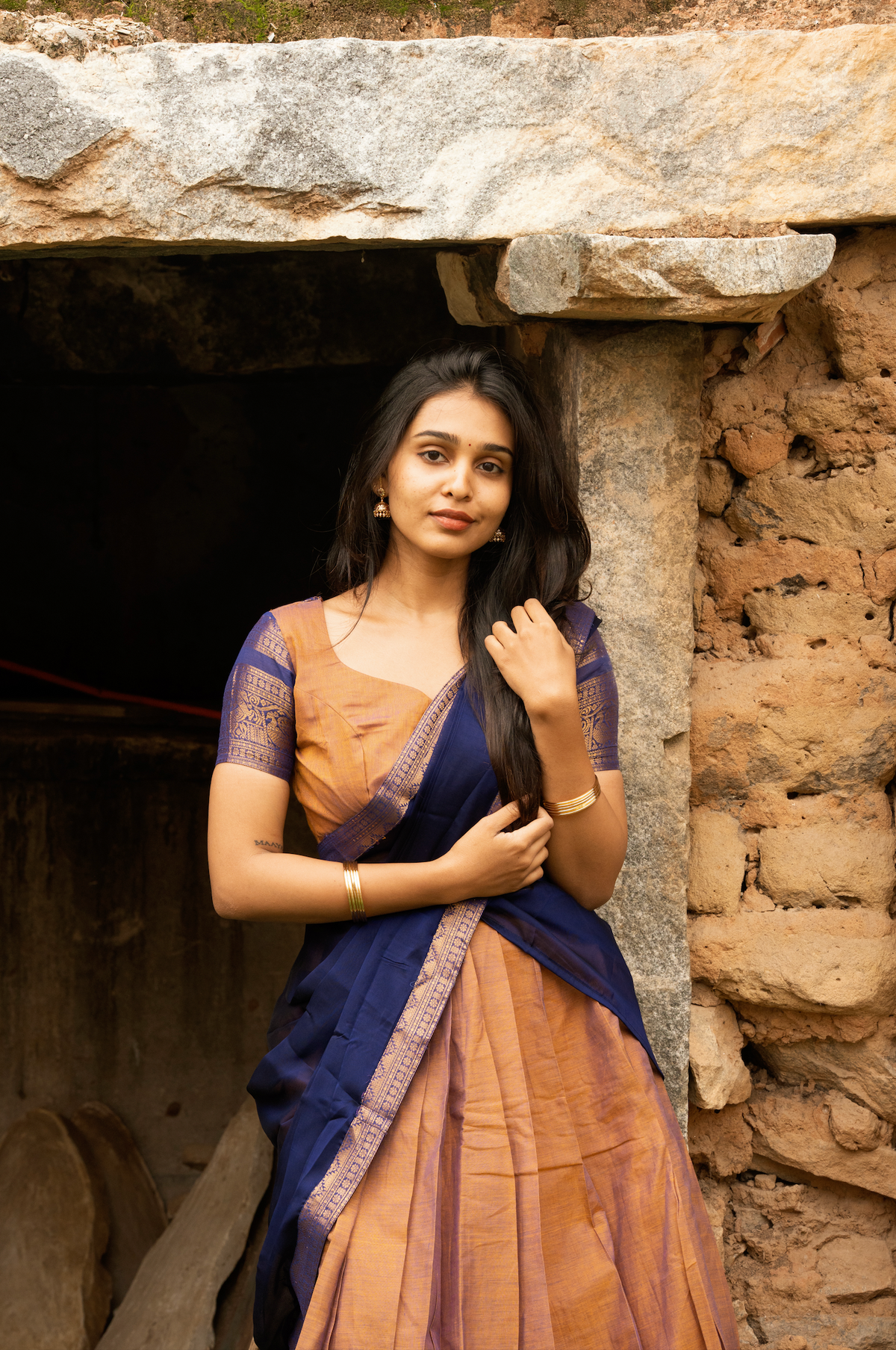 Rustic wood-Chettinad paavadai dhavani set