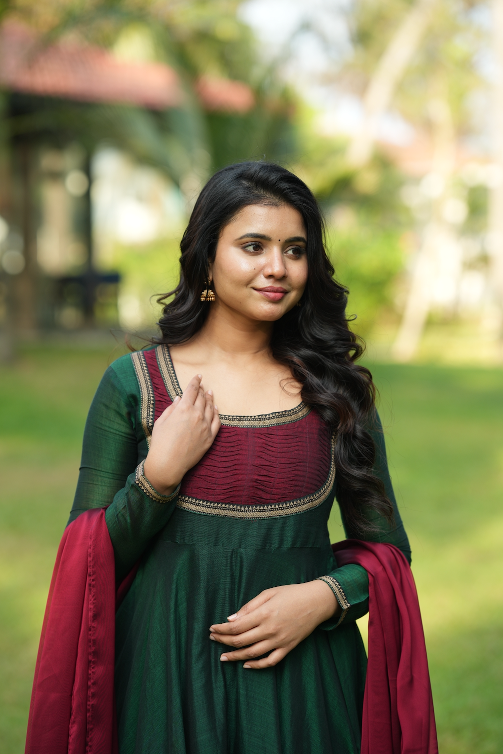 Bhama – Green Narayanpet Anarkali with Maroon Dupatta