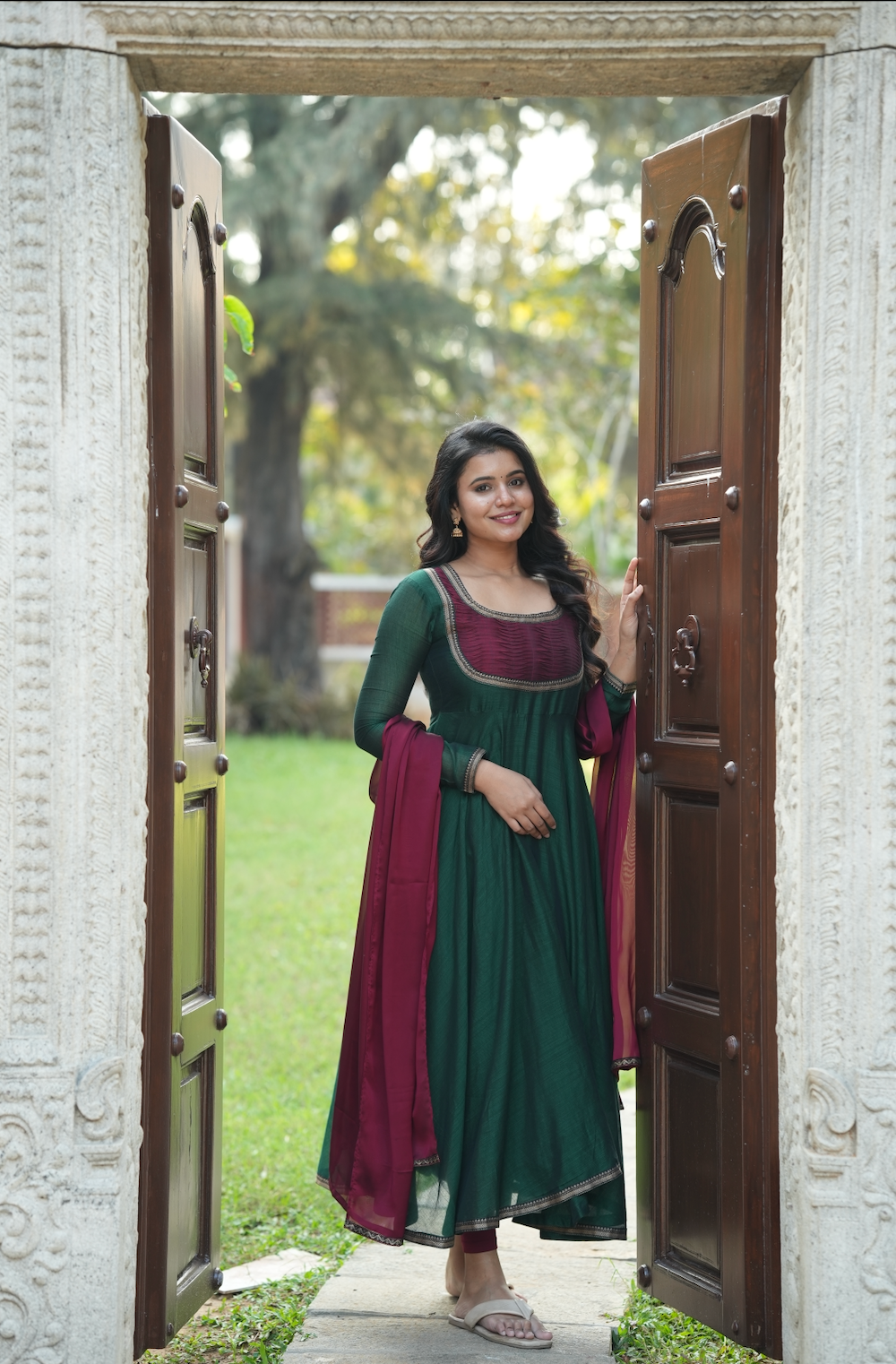 Bhama – Green Narayanpet Anarkali with Maroon Dupatta