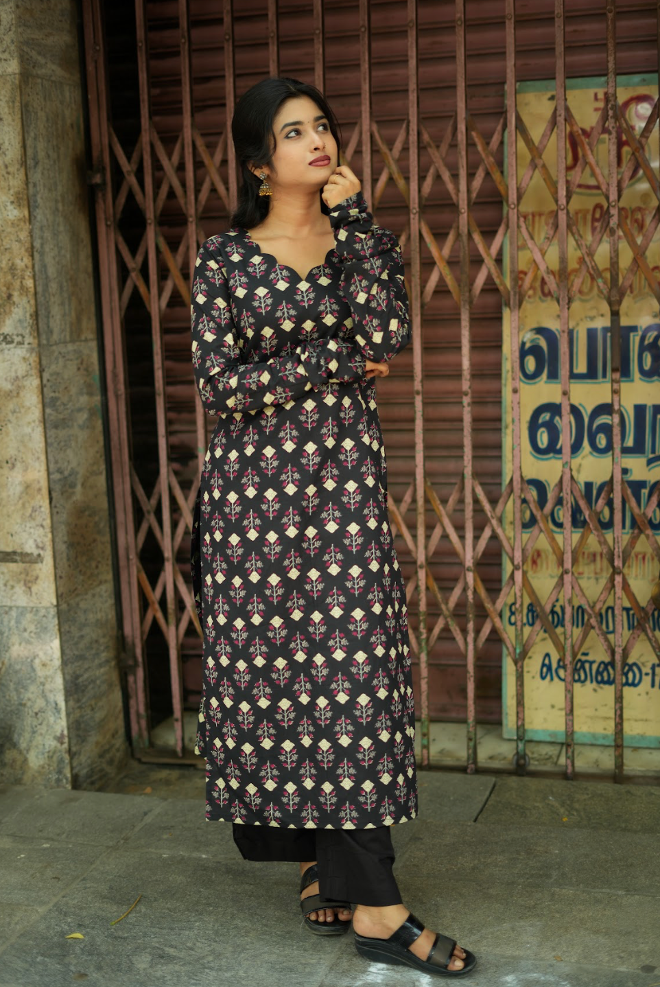 Masakali – Black Cotton Printed Straight Kurta Set