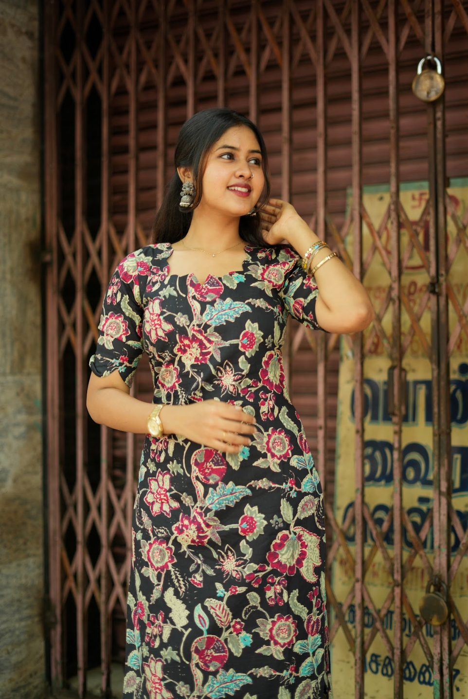 Masakali – Black Floral Cotton Straight Kurta Set