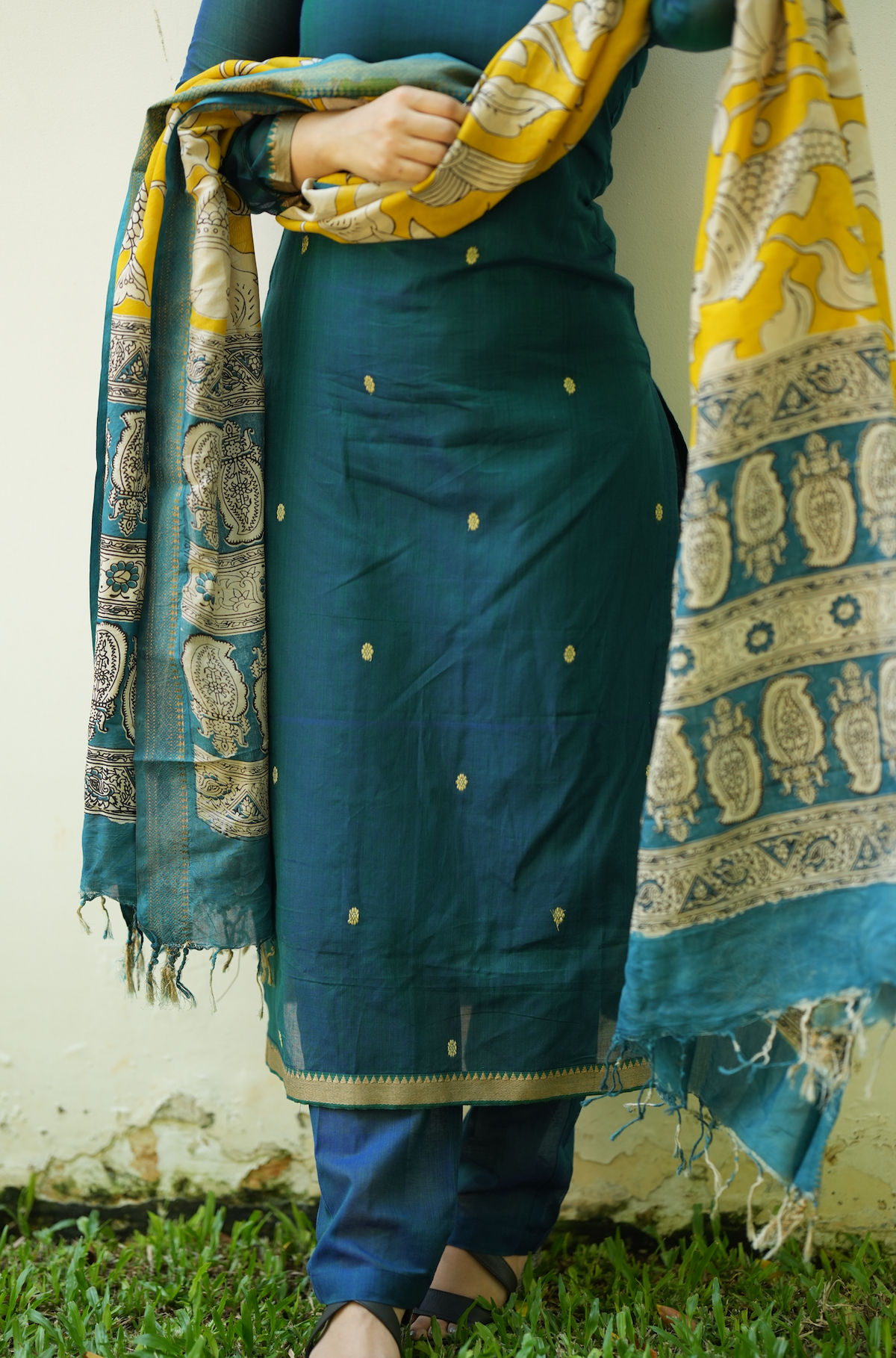 Peacock Alley-VV1008(Narayanpet handloom suits)