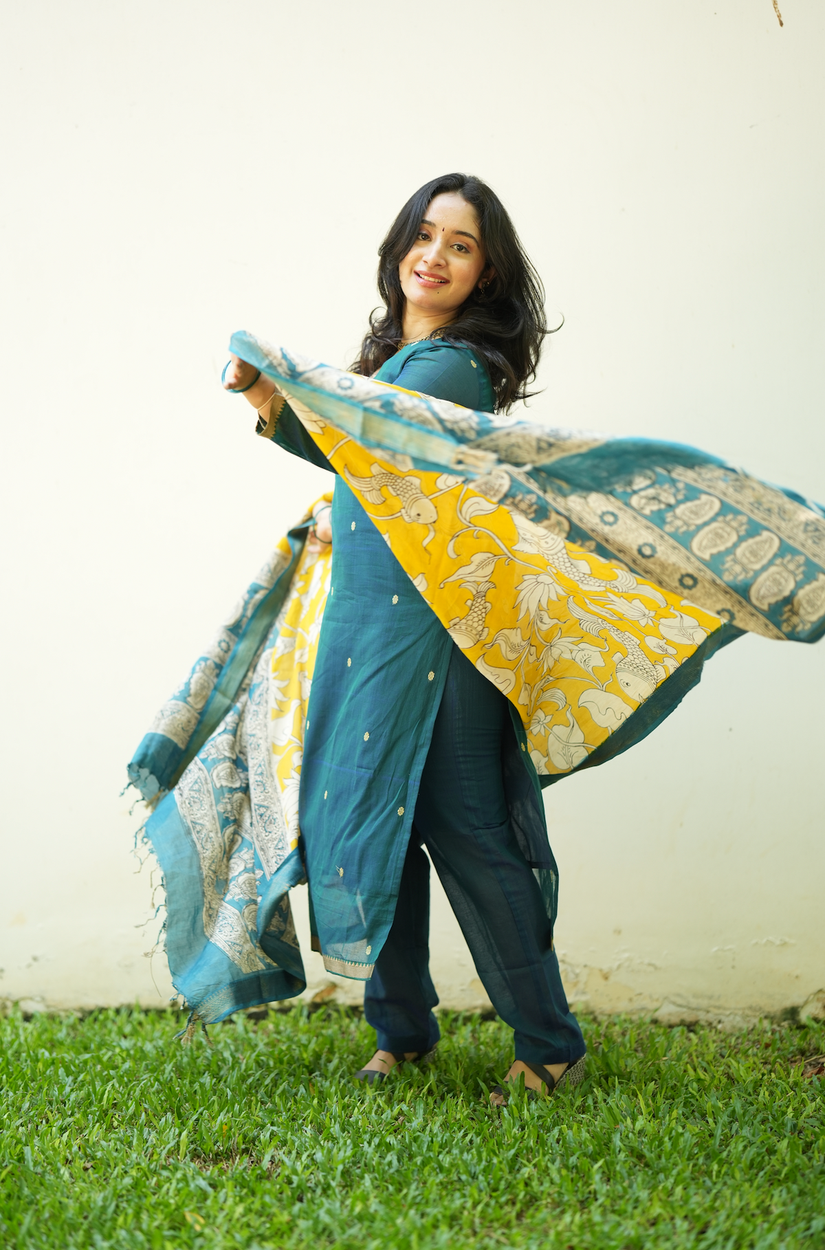 Peacock Alley-VV1008(Narayanpet handloom suits)